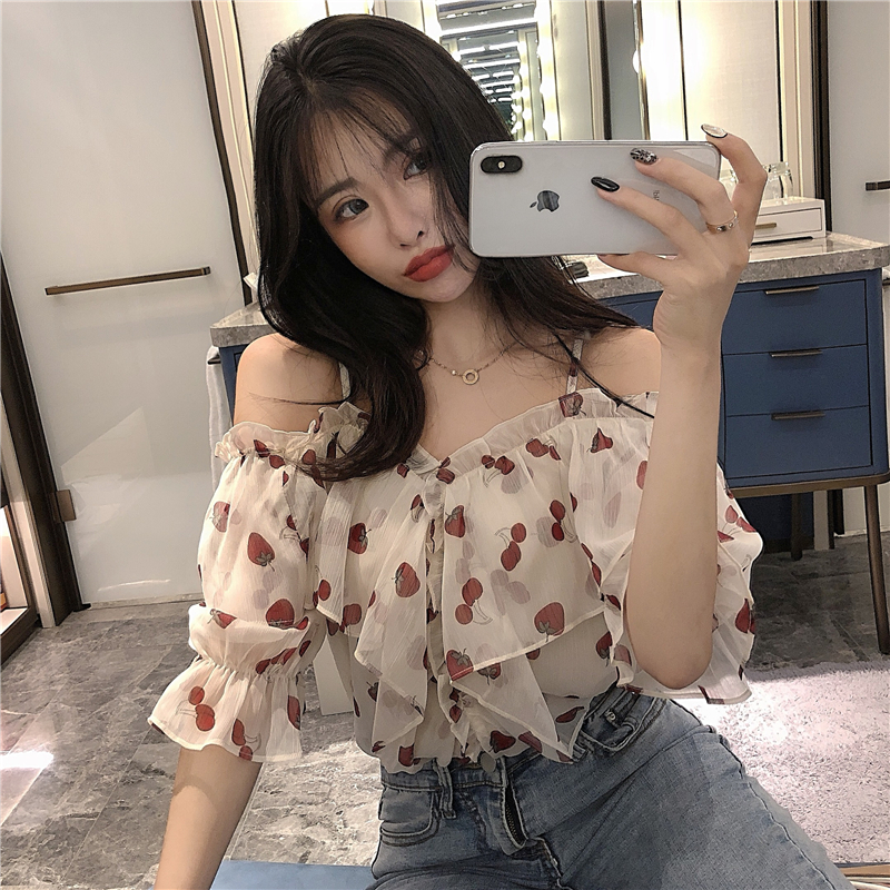 Real price real shot V-neck floral cover belly chiffon shirt women's short sleeve foreign style super fairy suspender off shoulder top