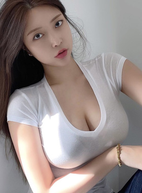 51STUDIO 当天发 YZ131轻薄舒适~性感V领显胸大白色短袖T恤gr