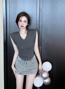 纯欲风T恤女ins潮夏季灰色辣妹v领无袖收腰性感紧身显瘦短款上衣