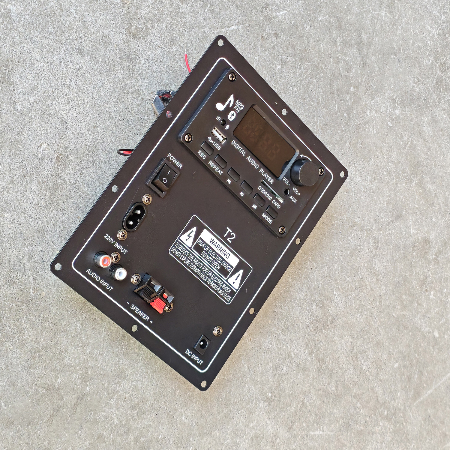 12V24V110V220V低音箱功放板能插USB内存卡音箱主板6寸8寸10寸