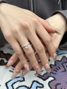 缅甸天然A货翡翠正冰种蛋面925银镶嵌不封底女戒指小巧玲珑个性