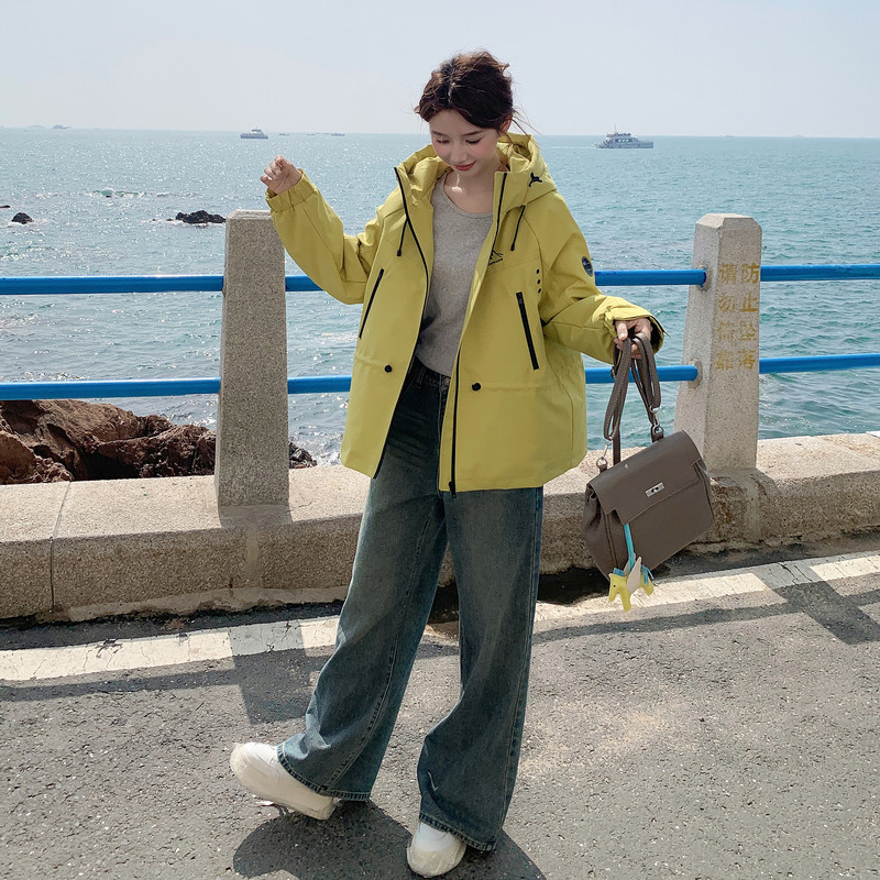 蓝色格子拼接时尚连帽羽绒服女2025年冬季新款90白鸭绒保暖面包服,女装派克服,2B080