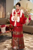 出租倒叙新款 马面裙毛领明制汉服婚服出阁定婚礼服新年拜年比甲