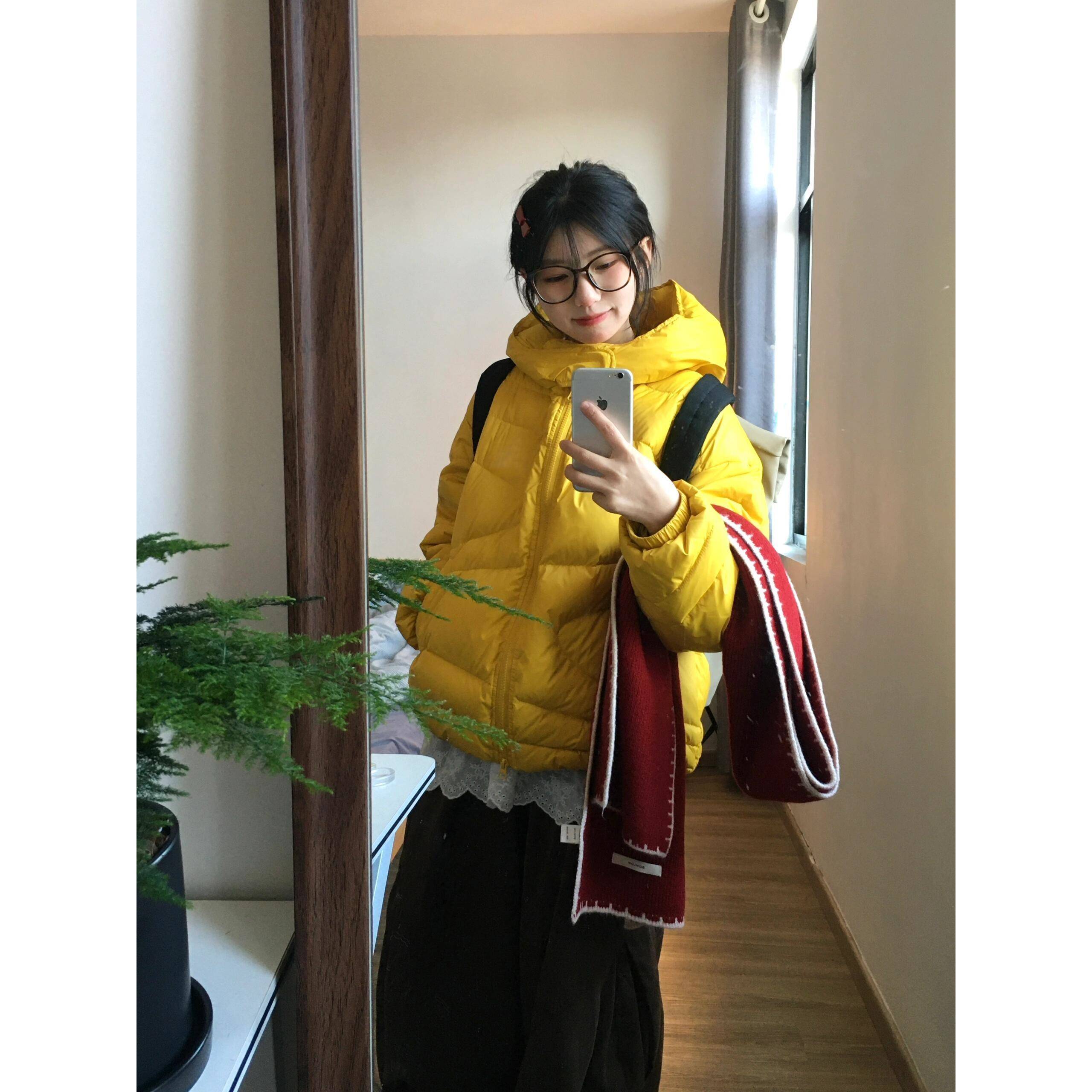 黄色连帽羽绒服女冬季2025宽松加厚棉衣高级感90白鸭绒面包服外套