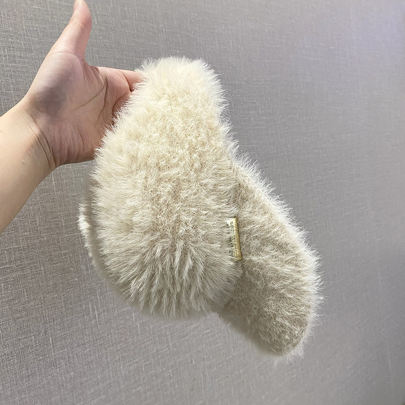 冬季毛绒保暖空顶鸭舌帽子女百搭