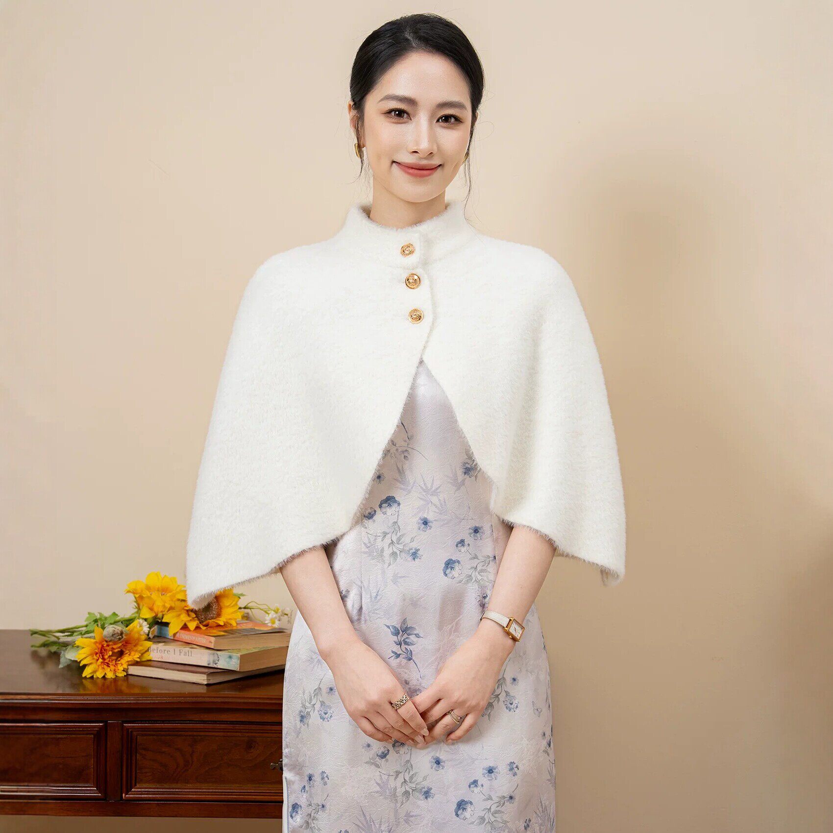 新中式仿水貂毛披肩女秋冬旗袍外搭白色斗篷短款加厚保暖国风外套