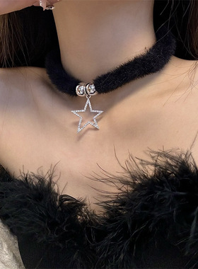 新款气质黑色毛绒项链链女秋冬