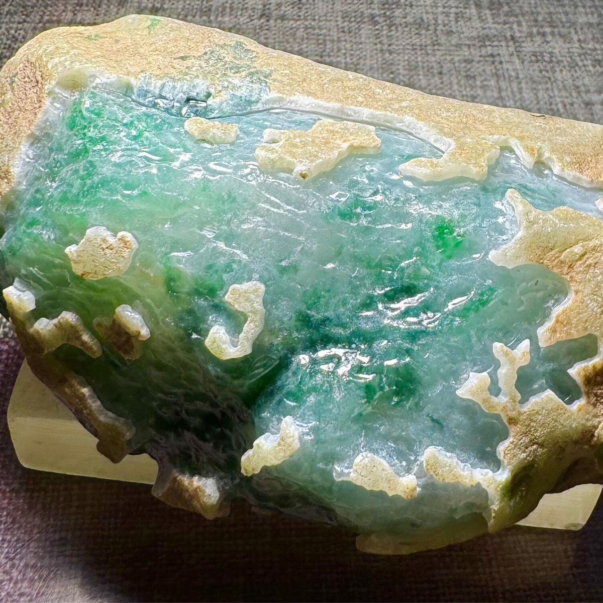 瑜瑾天然缅甸翡翠原石玉石毛料 老木那 冰种飘色蓝花 冰透 T220