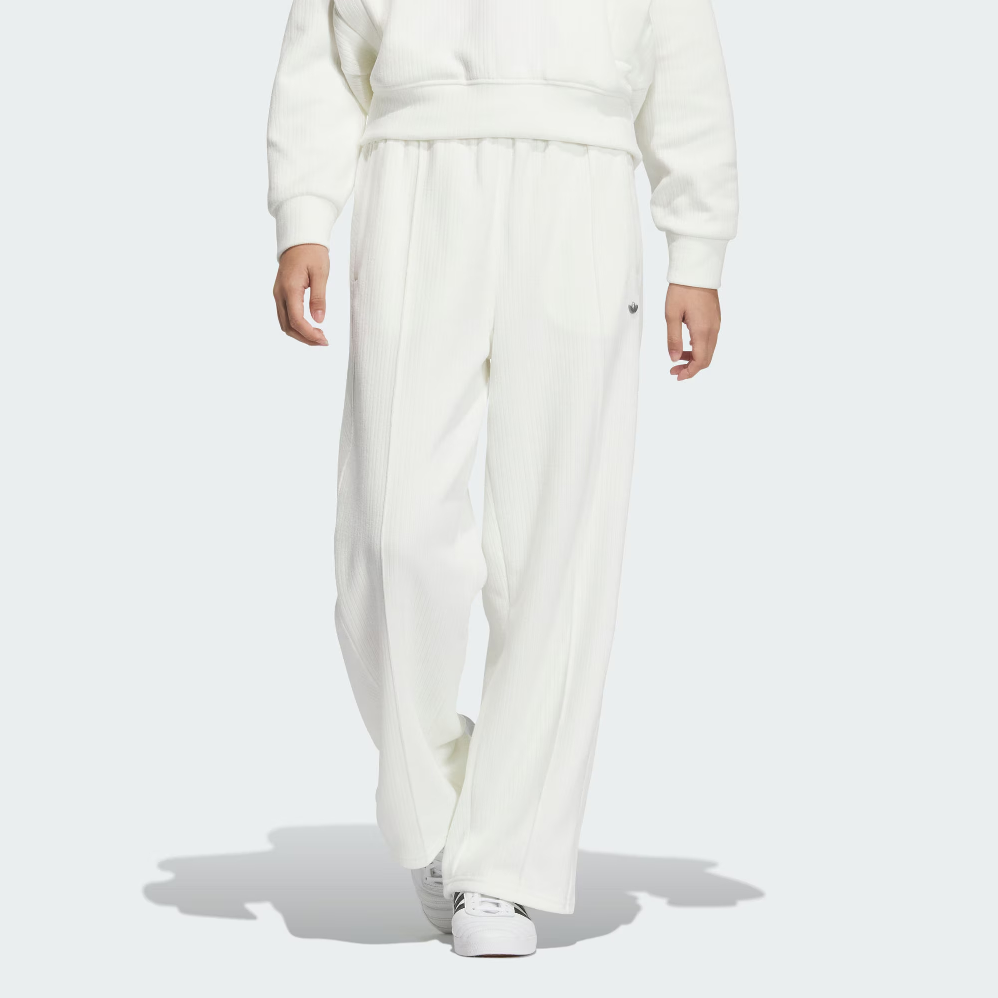 Adidas/阿迪达斯长裤女子秋季新款舒适休闲灯芯绒运动长裤JM8062