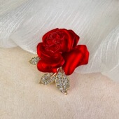 中国红玫瑰花胸针高档女婚礼胸花别针新款 精致气质西装 大衣配饰