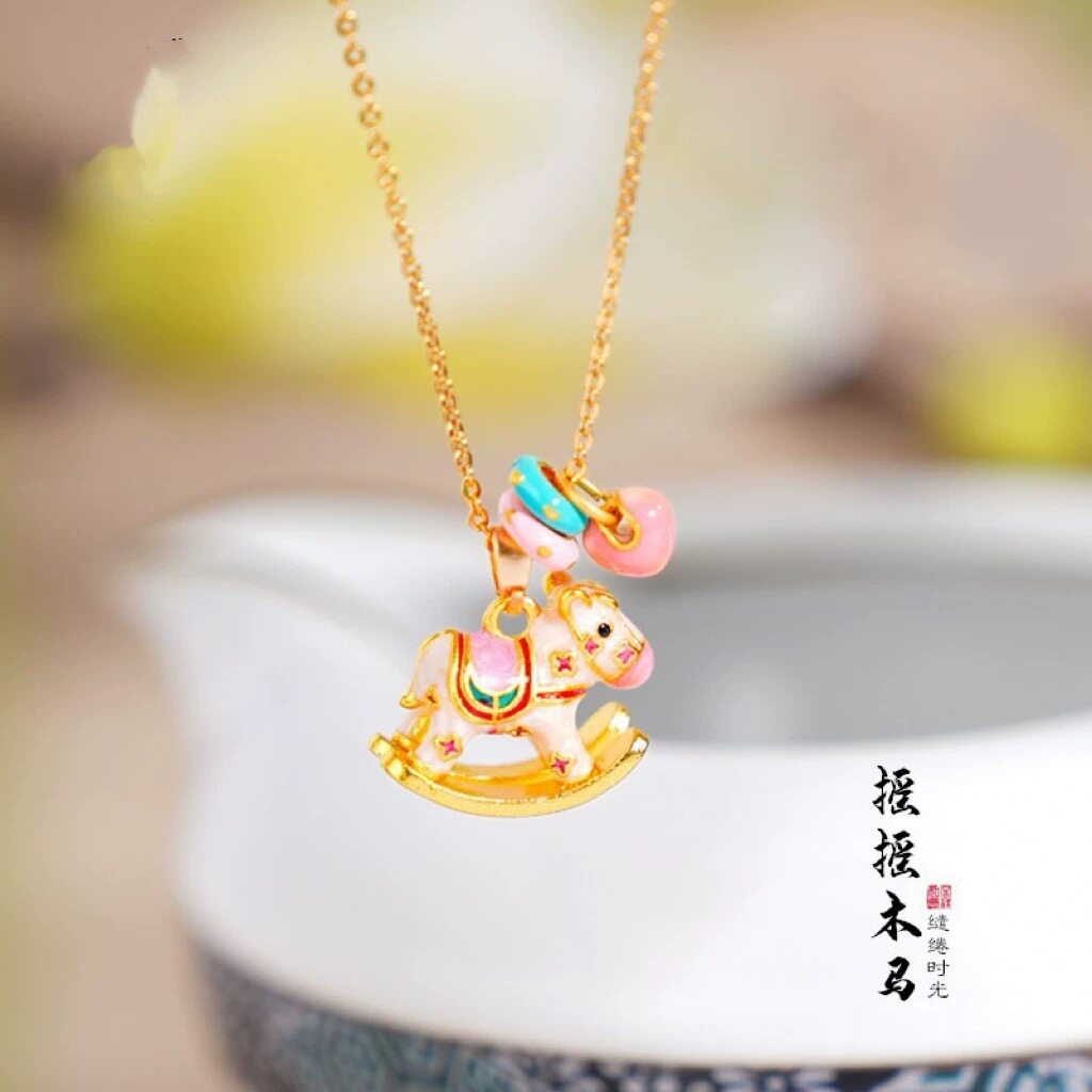 马卡龙色摇摇木马沙金吊