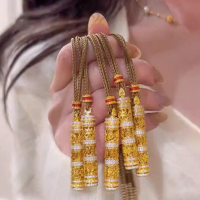 韦雪同款镶钻六字真言随身佛伸缩柱吊坠编织绳项链女沙金仿真黄金