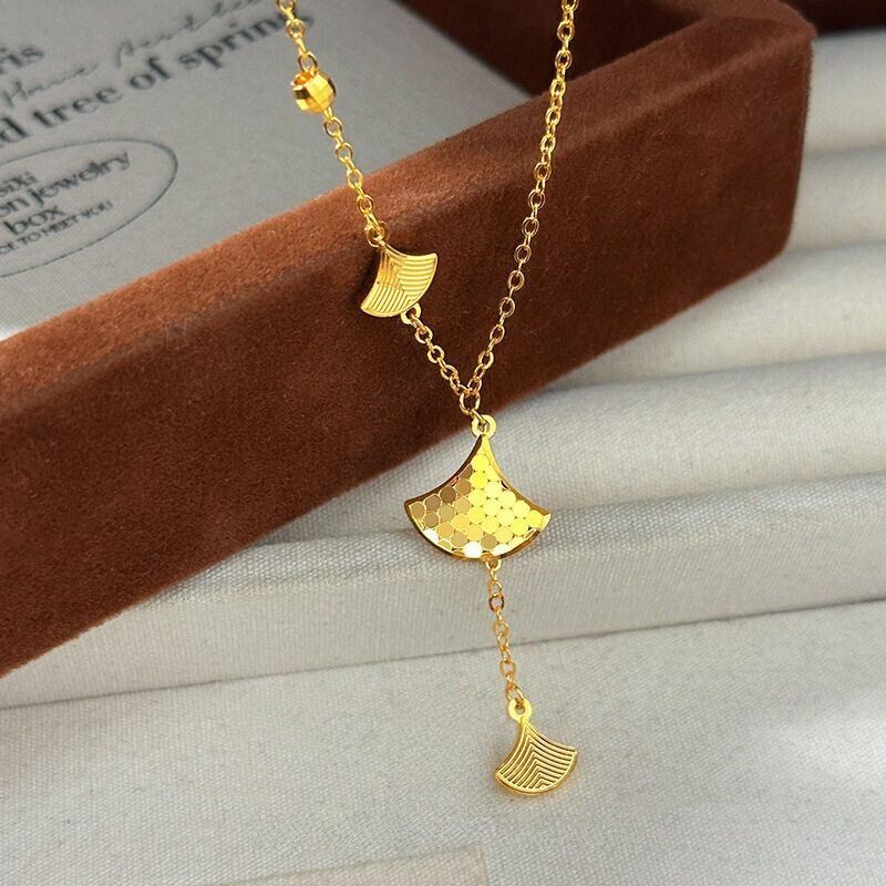 2025新款cnc银杏叶小裙摆项链女越南沙金仿真黄金轻奢高级感配饰