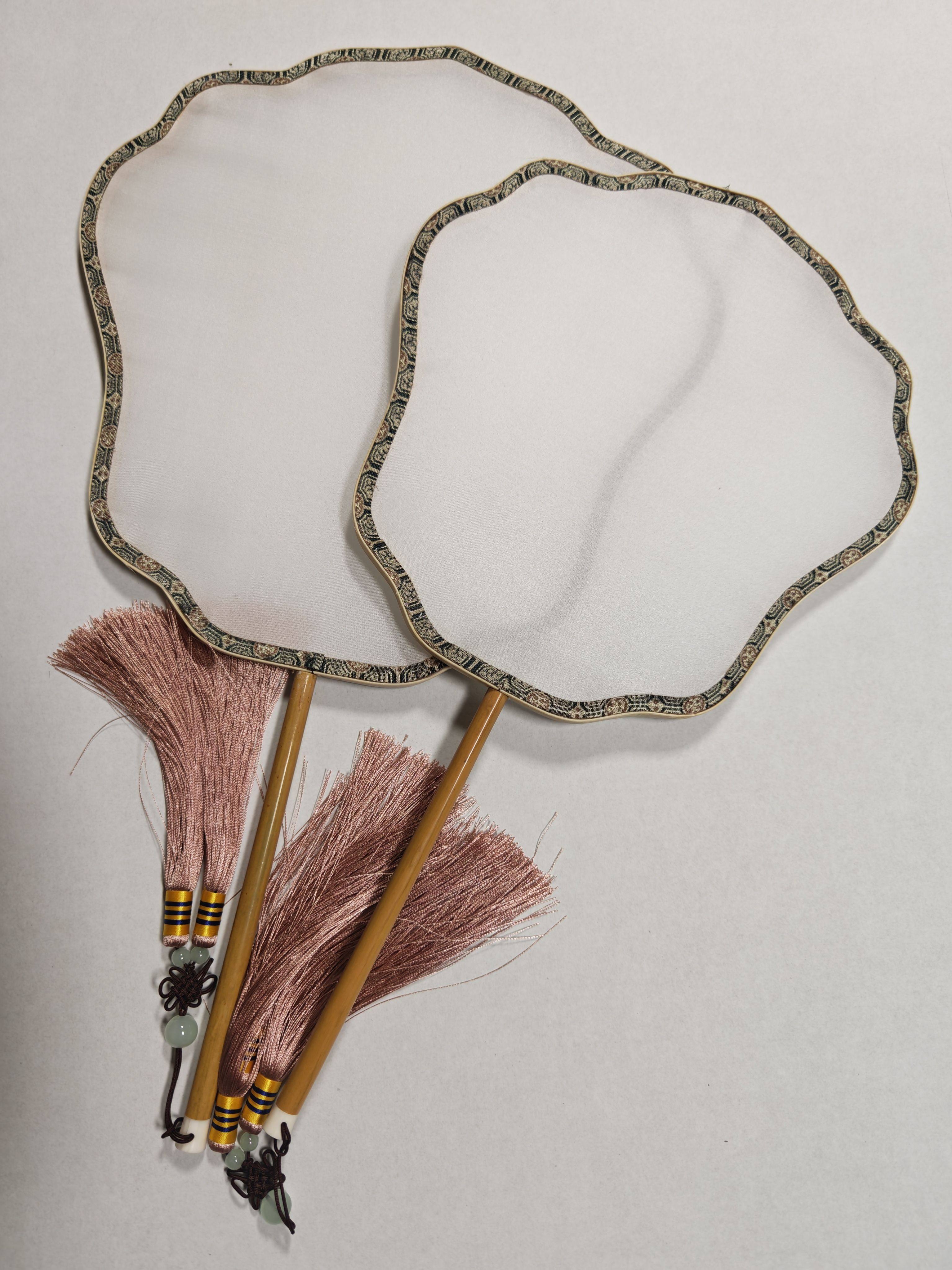 大小凤冠形单面熟绢宫扇国风书法工笔中国画团扇