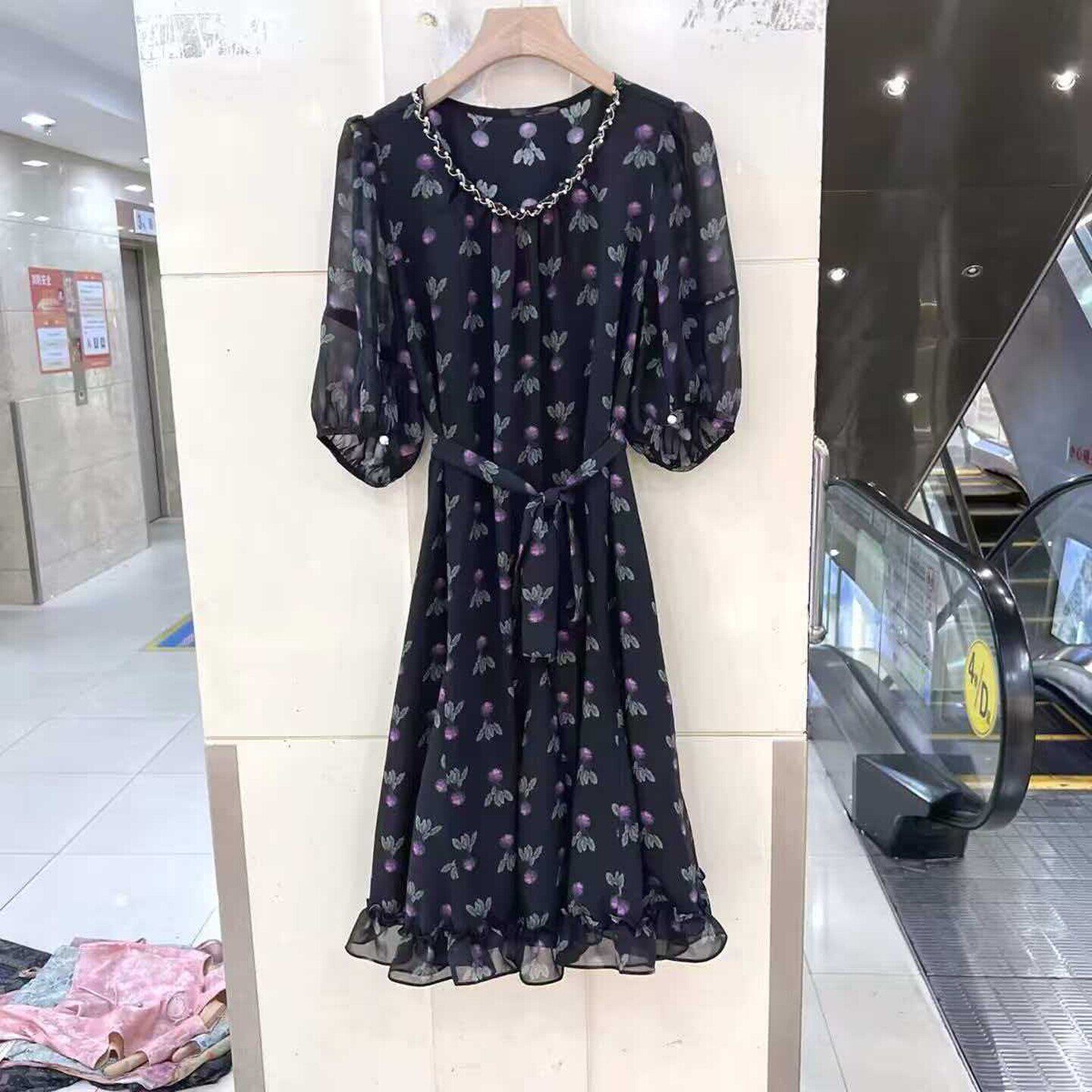 夏季碎花雪纺镶钻收腰鱼尾连衣裙