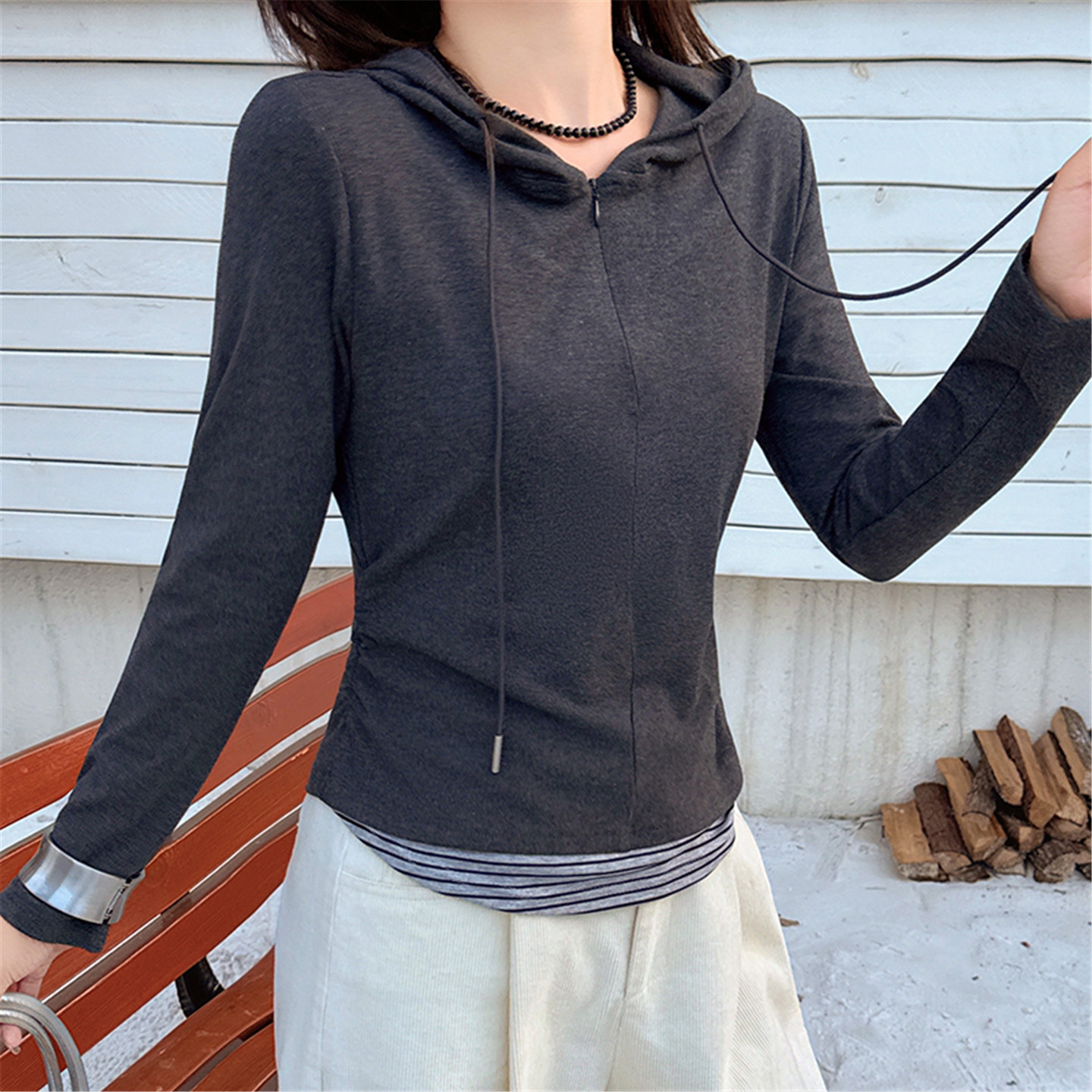 2025秋季新款设计感假两件长袖T恤女小众打底衫修身显瘦连帽上衣t