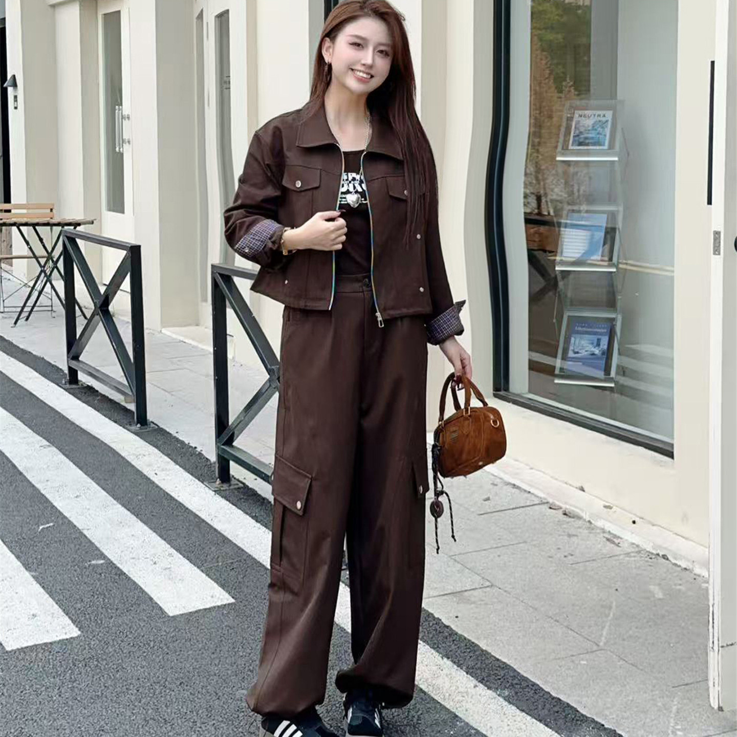 早秋时尚套装女秋冬洋气显瘦休闲加厚短外套背心工装阔腿裤三件套