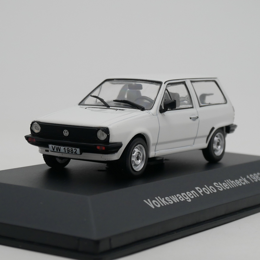 ixo 1:43 Volkswagen Polo 1982大众菠萝旅行车两厢汽车模型玩具