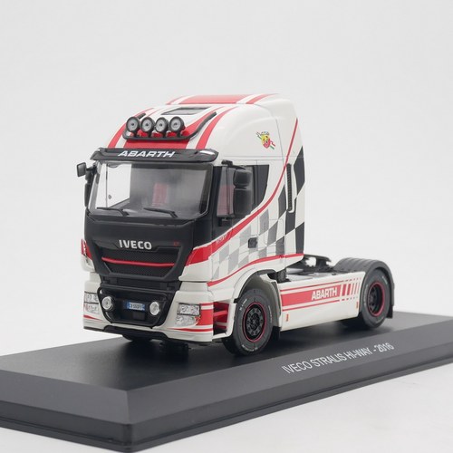ixo 1:43 IVECO STRALIS Abarth 2016赛车队依维柯拖头汽车模型