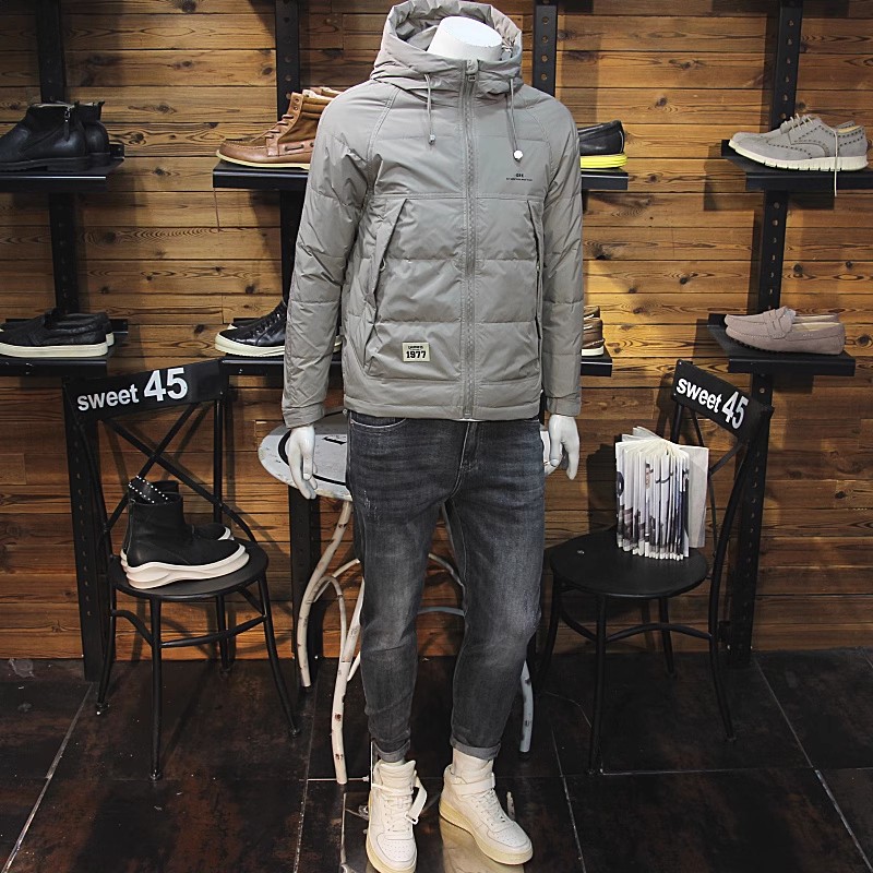 冬装男连帽羽绒服弧形拼接口袋时尚青年修身休闲保暖羽绒夹克外套