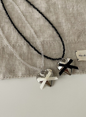 金属爱心丝带蝴蝶结吊坠水晶项链女轻奢复古优雅高级颈链锁骨链