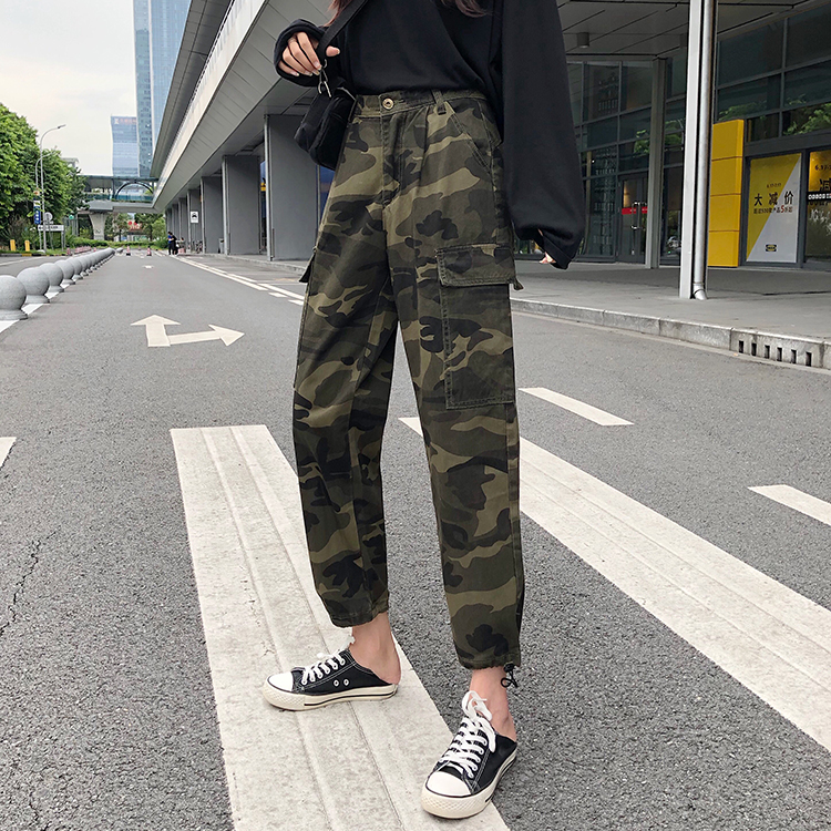 Real photo real price Hong Kong Style loose show thin camouflage legged Capris casual pants