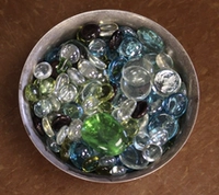 Стеклянные бусины 100 цветов - это случайный размер