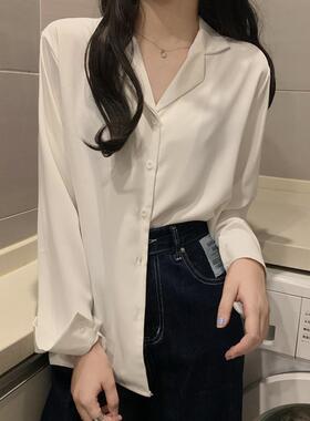 白色衬衫女装设计感覆古港味衬衫夏季2025新款法式V领长袖上衣服