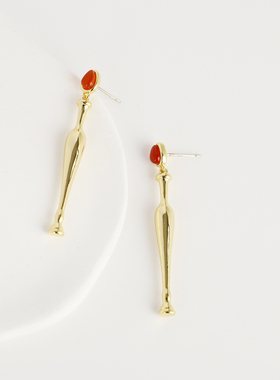 2025秋冬欧美风质感红色线条简约18K包金长耳环耳饰女S925银针ZD