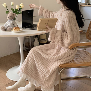 秋冬季新款珊瑚绒女睡裙方领甜美公主风中长裙加厚加绒保暖家居服