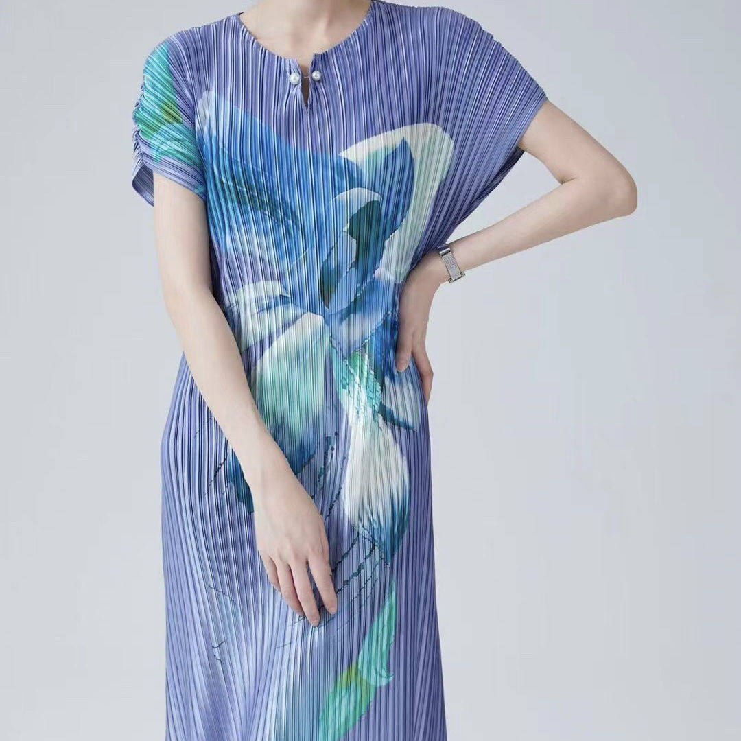 褶皱连衣裙女2026新中式复古无袖修身时尚印花气质减龄中长裙