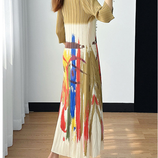 2025年百搭新款 连衣裙 高端休闲连衣裙女圆领图案印花七分袖