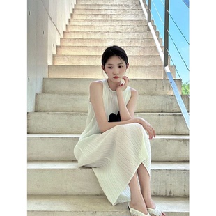 三宅系列修身感印花褶皱连衣裙女夏季大码显瘦直筒背心裙长裙高端