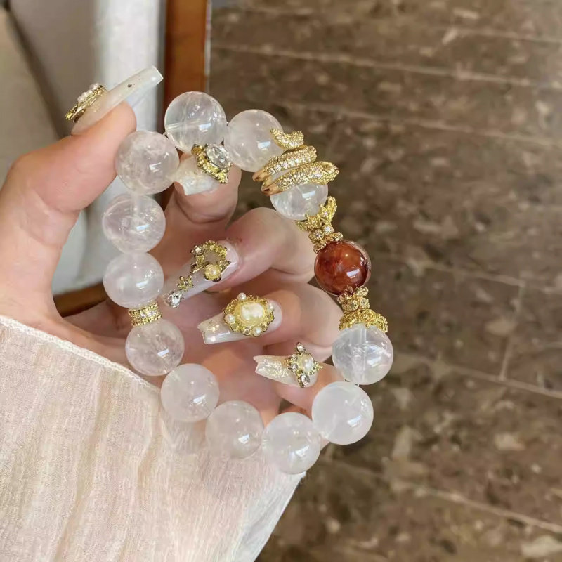 原创设计蛇年限定天然白幽灵手串