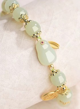 典润珠宝天然和田玉手链福牌玉兔