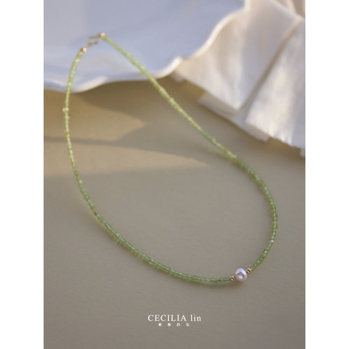 翠绿橄榄石淡水珍珠轻奢复古项链