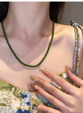 周冬雨同款显白项链绿色玉髓项链