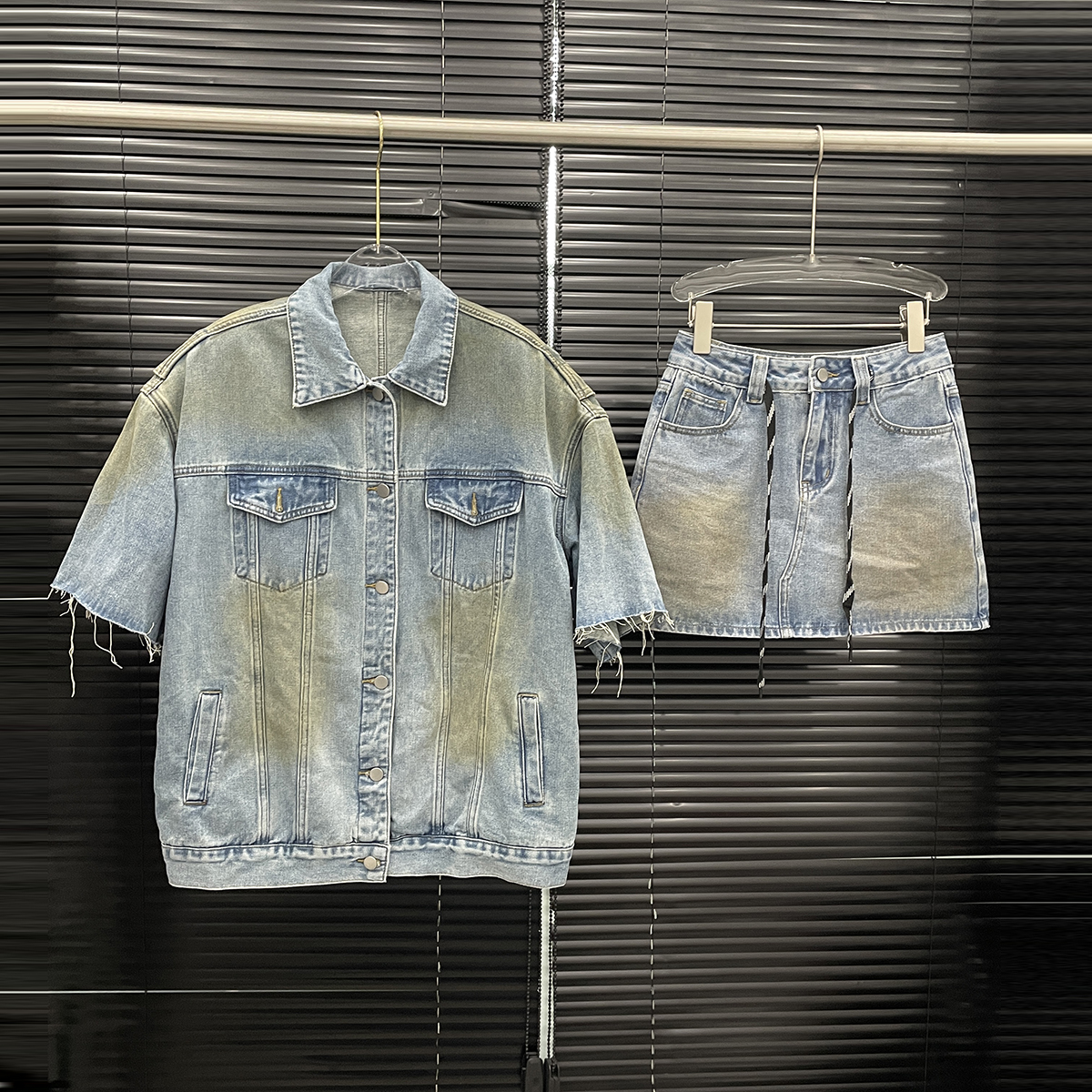 付新博女装牛仔时尚套装女小众设计宽松短袖外套+短裙两件套14649