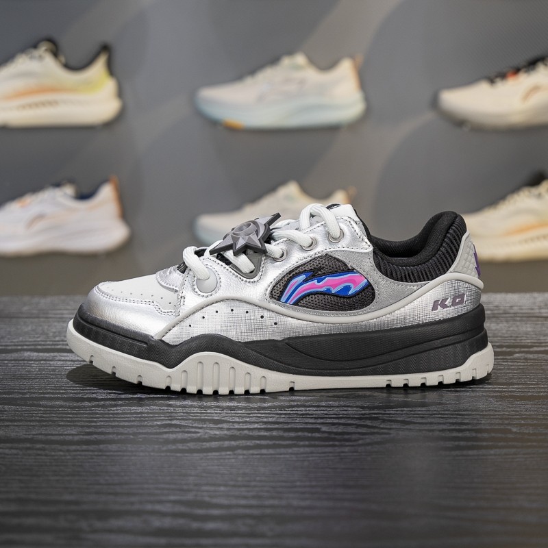 李宁防滑耐磨男子系带休闲鞋