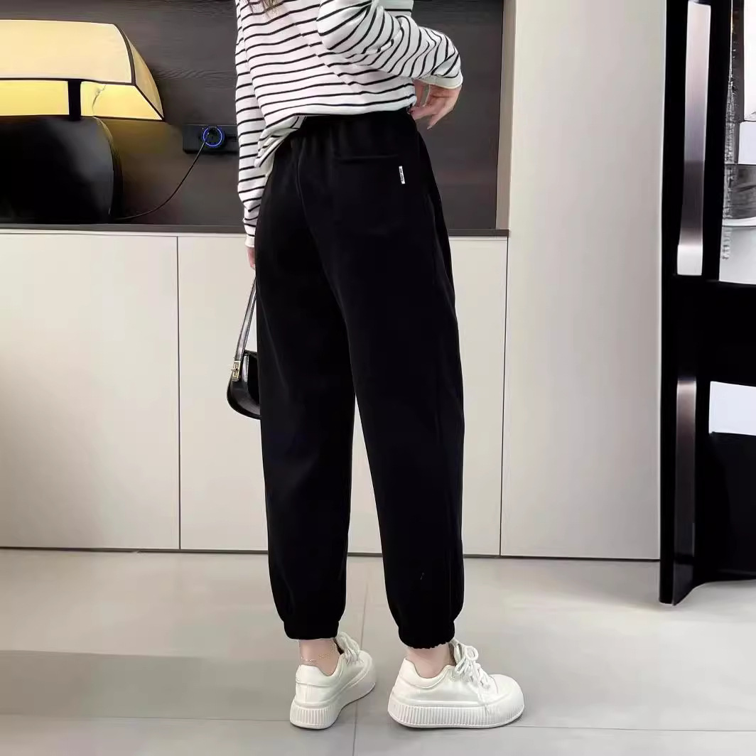 秋款新款卫裤女宽松休闲学院风松紧腰长裤亲肤加厚裤子时尚显瘦