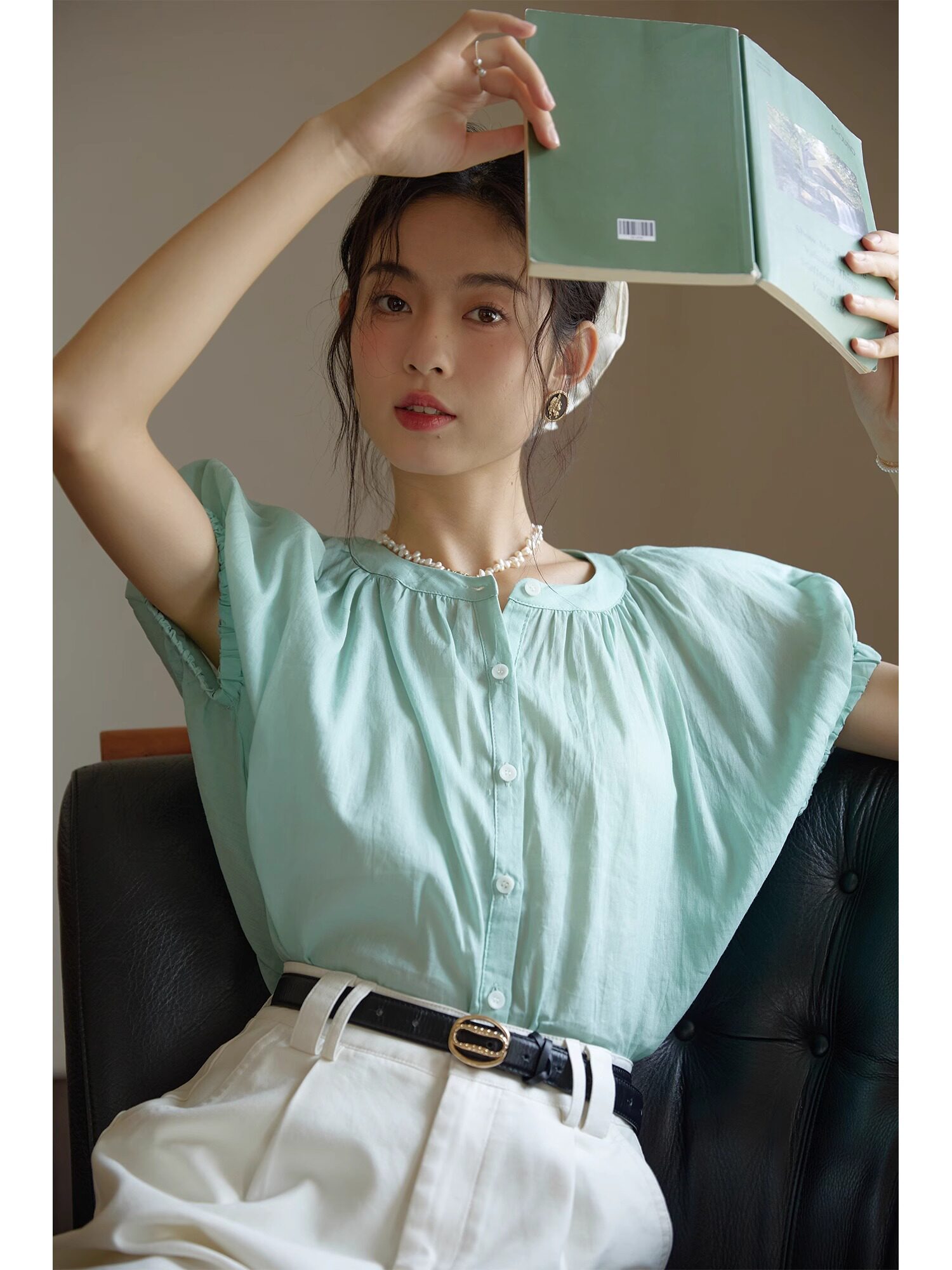 2024夏季新款女装圆领薄荷绿短袖衬衫温柔风甜美别致上衣宽松衬衣