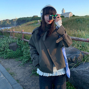 秋季新款女装小个子长袖上衣韩版小众宽松立领短款墨绿色风衣外套
