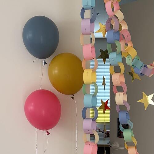 彩色纸条装饰链生日派对