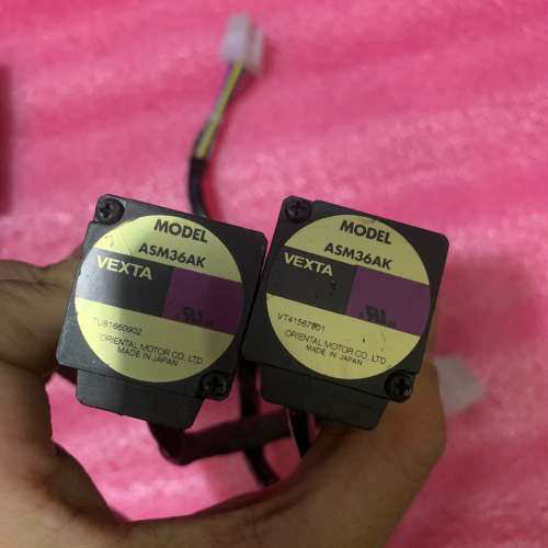 东方两相步进马达  ASM36AK，实物拍摄，已测功能正常，