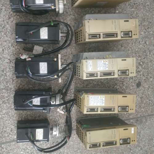 安川SGDA-04AS加SGM-04A3NT12伺服驱动
