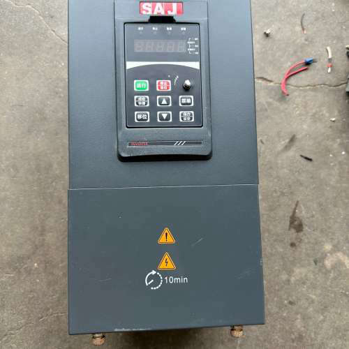 三晶变频器PDG10-4T015B 15KW