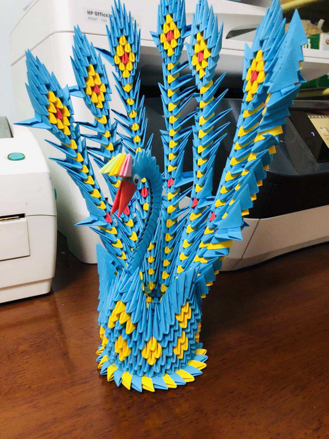 浩博手工蓝孔雀学生假期作业毕业设计参赛展览三角插折纸材料包