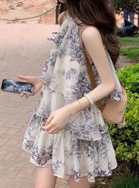 水墨印花时尚套装女夏季2026新款无袖挂脖上衣高腰A字短裙两件套