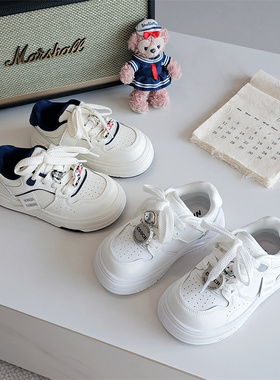 28632童鞋2026春款韩版男女童休闲厚底低帮板鞋表演小白鞋运动鞋