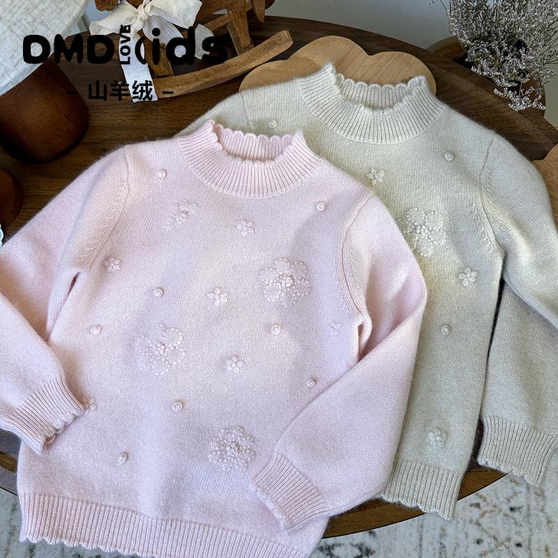 女童山羊绒花边中领手工绣花毛衣